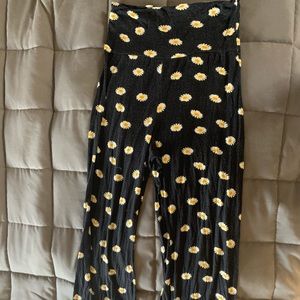 Soft Daisy Print Pants
